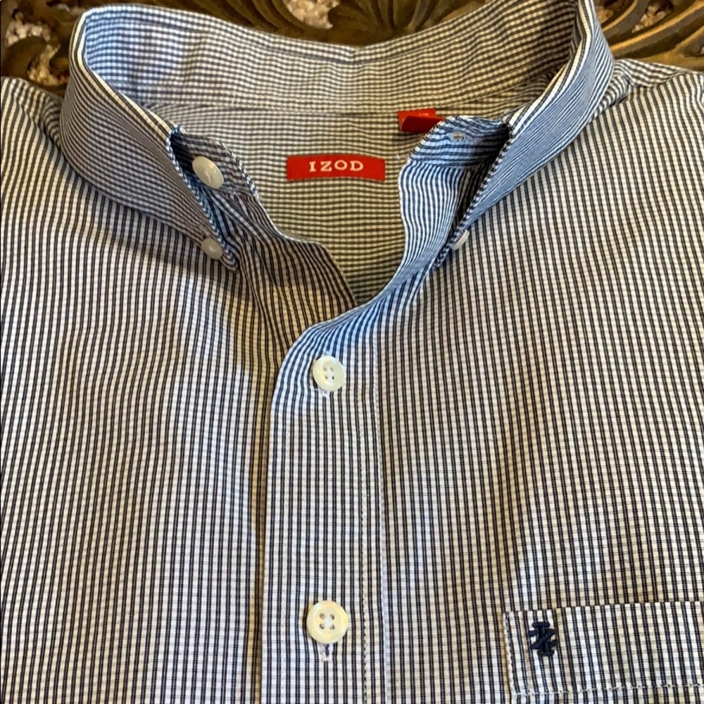 IZOD Men’s XXL Button Down Dress Shirt.